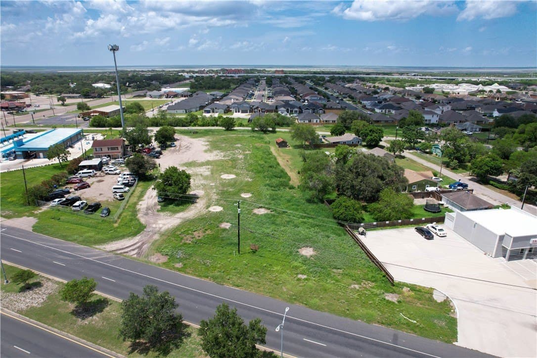 1.93 acres in Nueces County gallery image 4