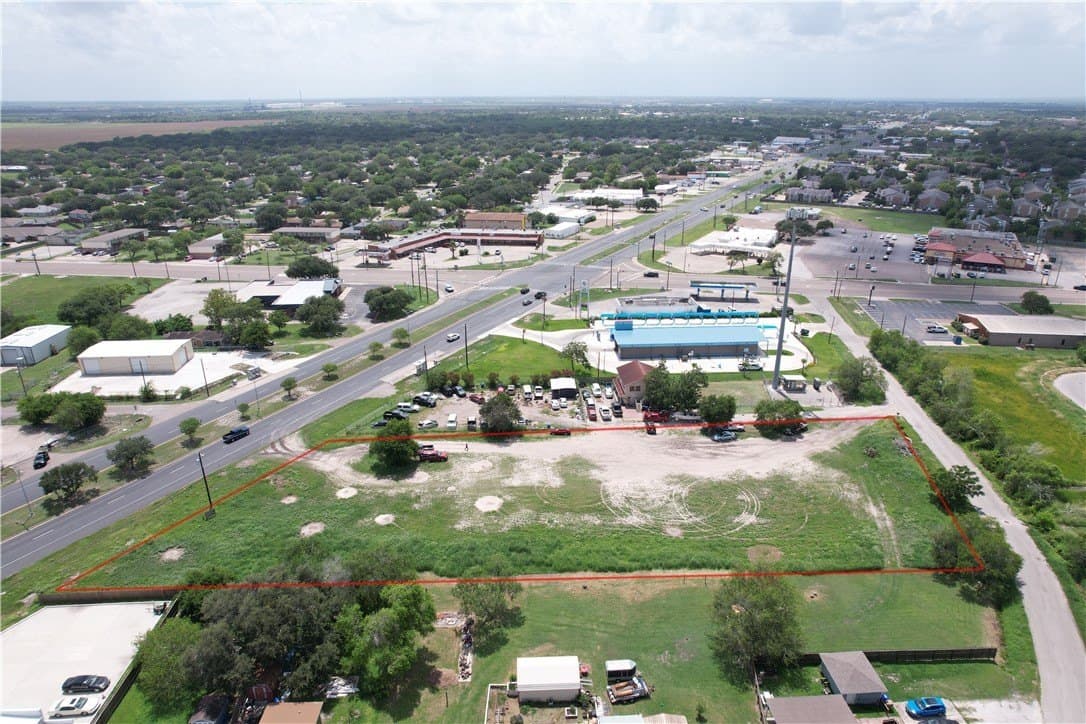1.93 acres in Nueces County - photo 18