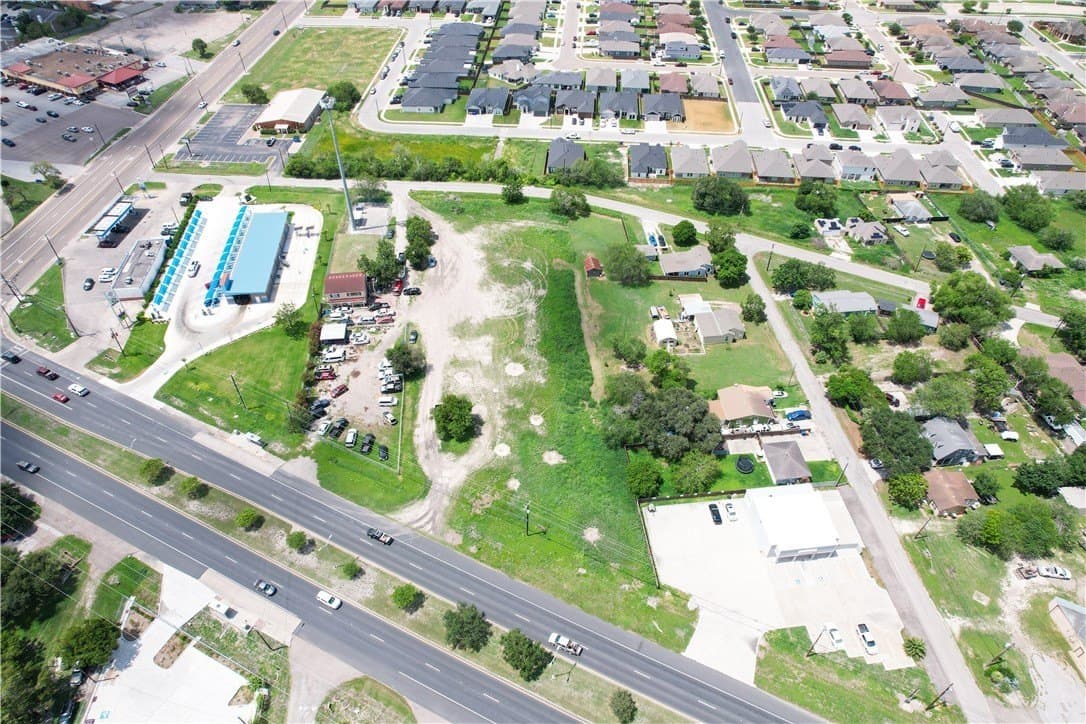 1.93 acres in Nueces County - photo 12