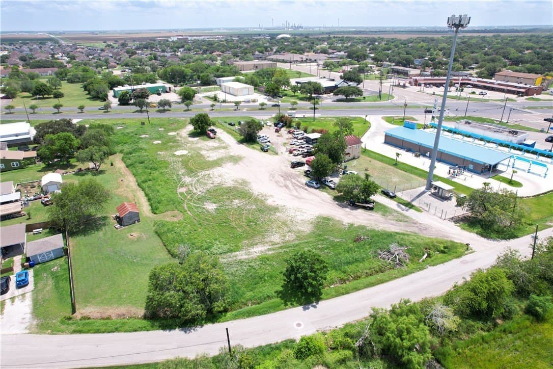 1.93 acres in Nueces County - photo 9