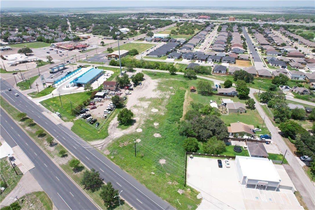 1.93 acres in Nueces County - photo 7