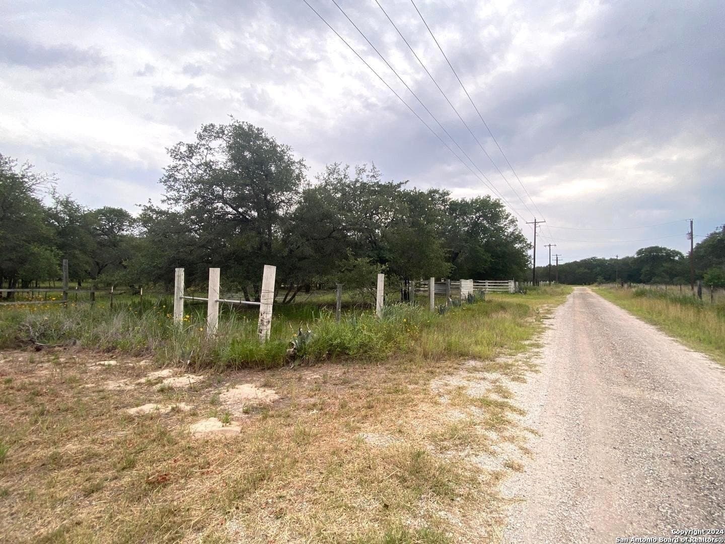 10 acres in Atascosa County gallery image 2