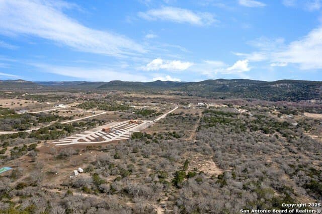 12.65 acres in Uvalde County gallery image 3