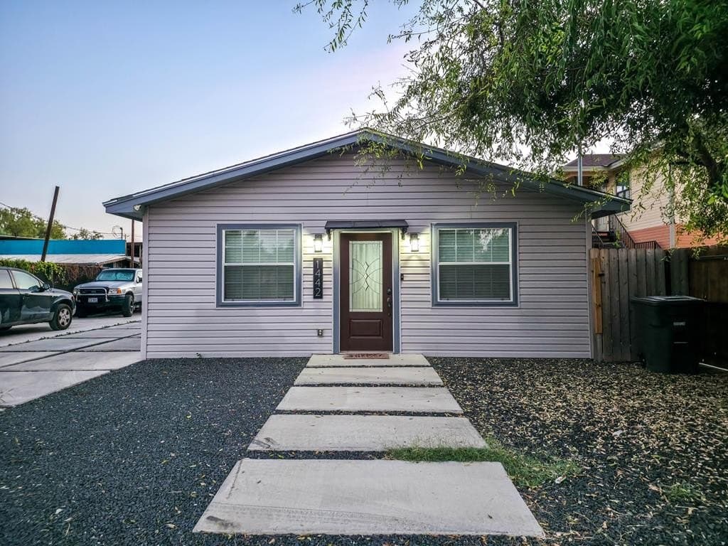 3,413 acres in Maverick County