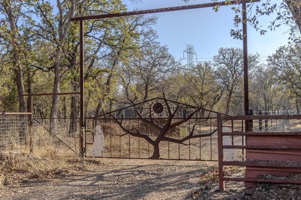 89.42 acres in Palo Pinto County