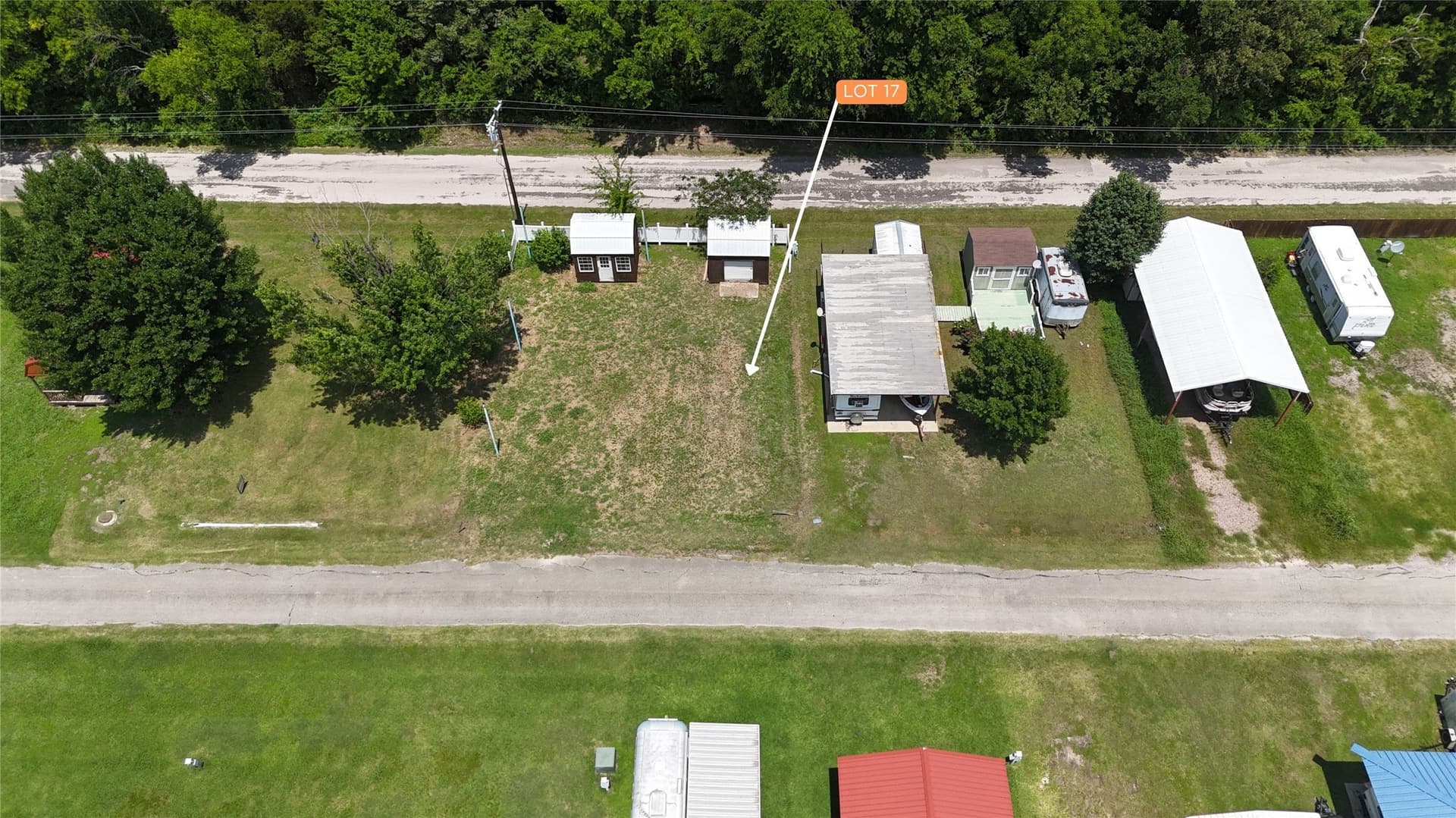 0.05 acres in Navarro County - photo 23