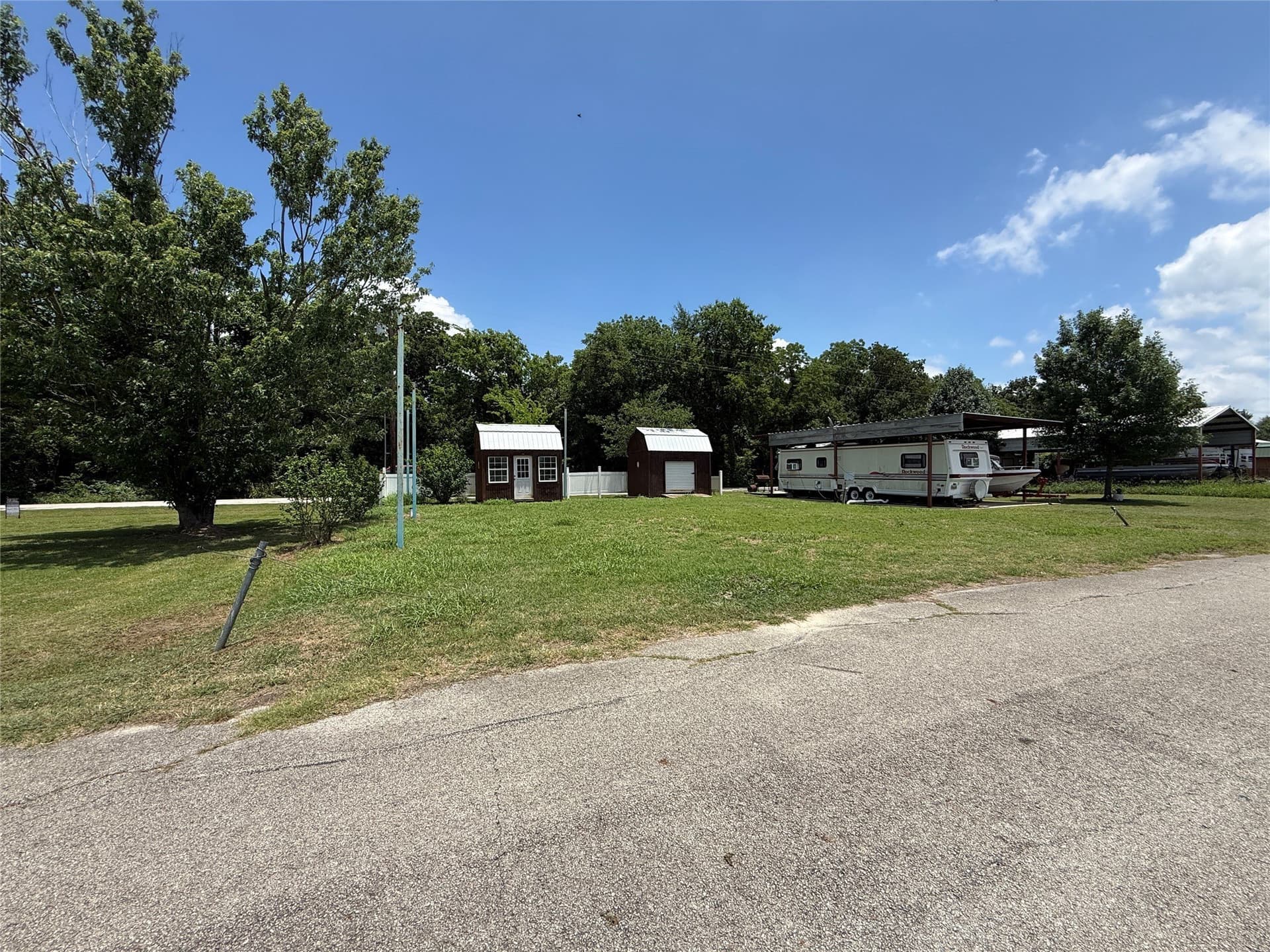 0.05 acres in Navarro County gallery image 2