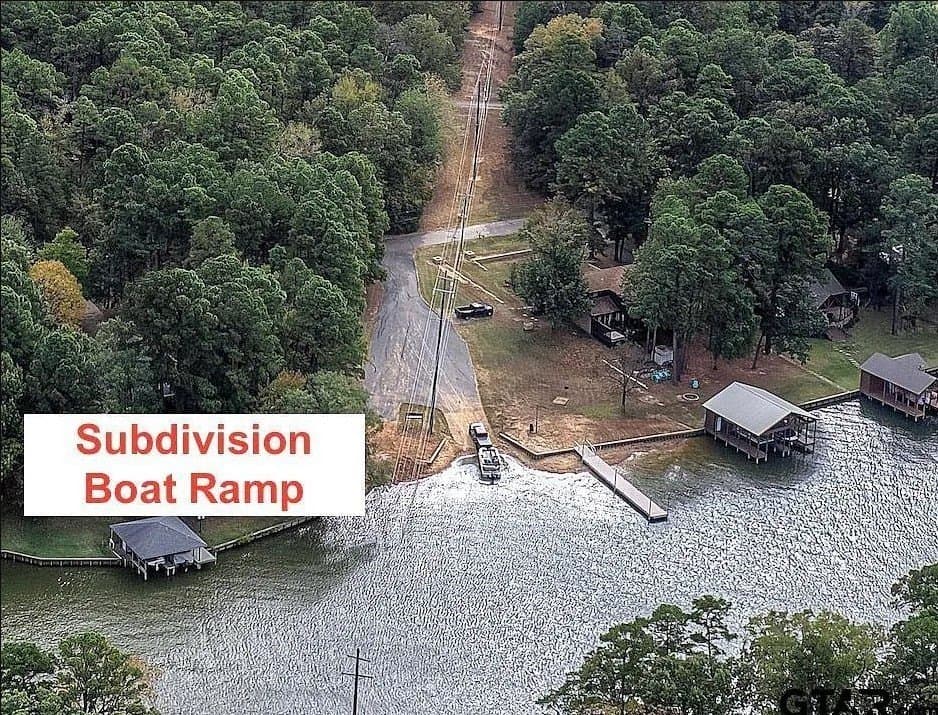 0.17 acres in Franklin (TX) County - photo 8