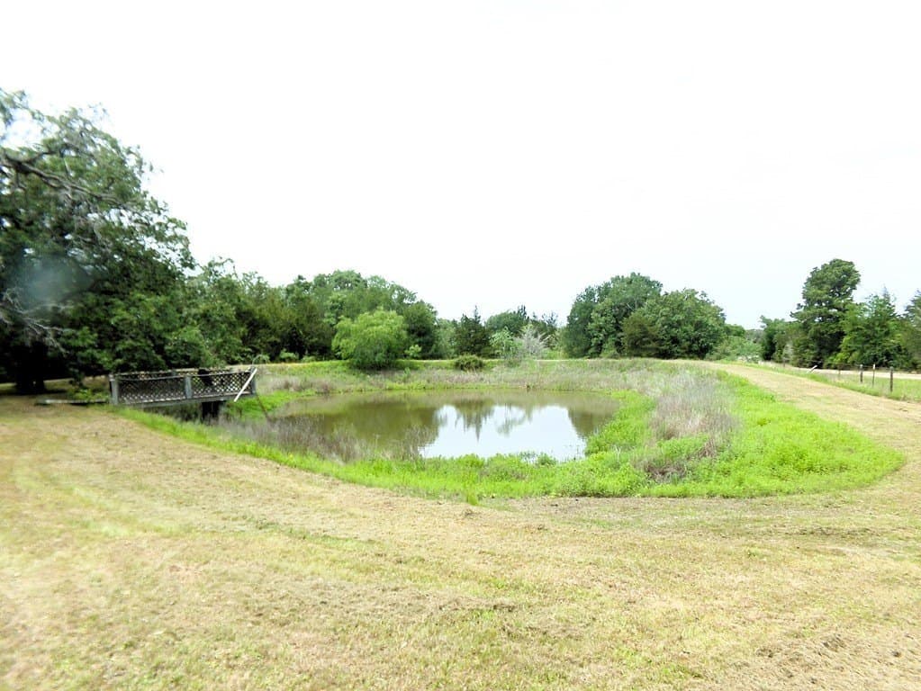 3.98 acres in Colorado County - photo 10