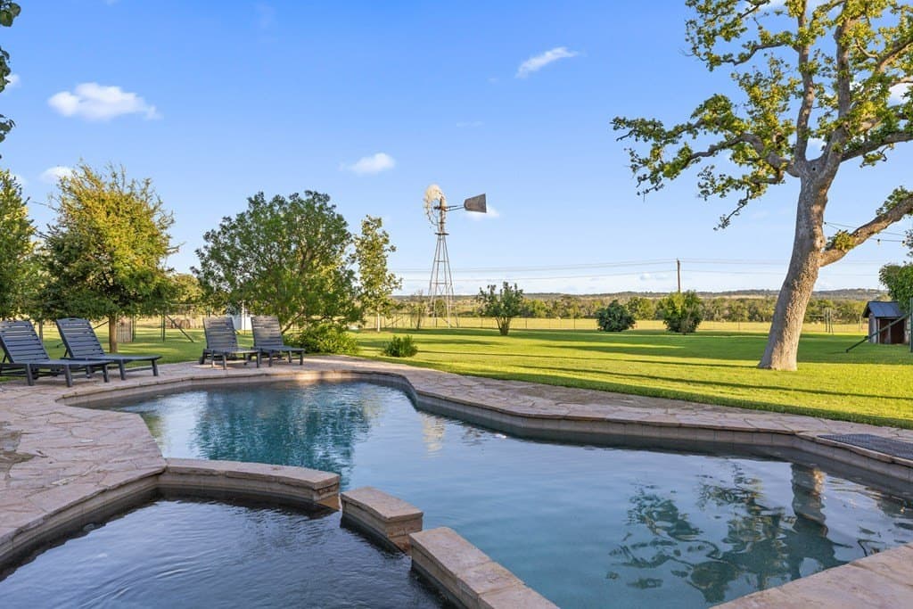 52.07 acres in Gillespie County gallery image 4