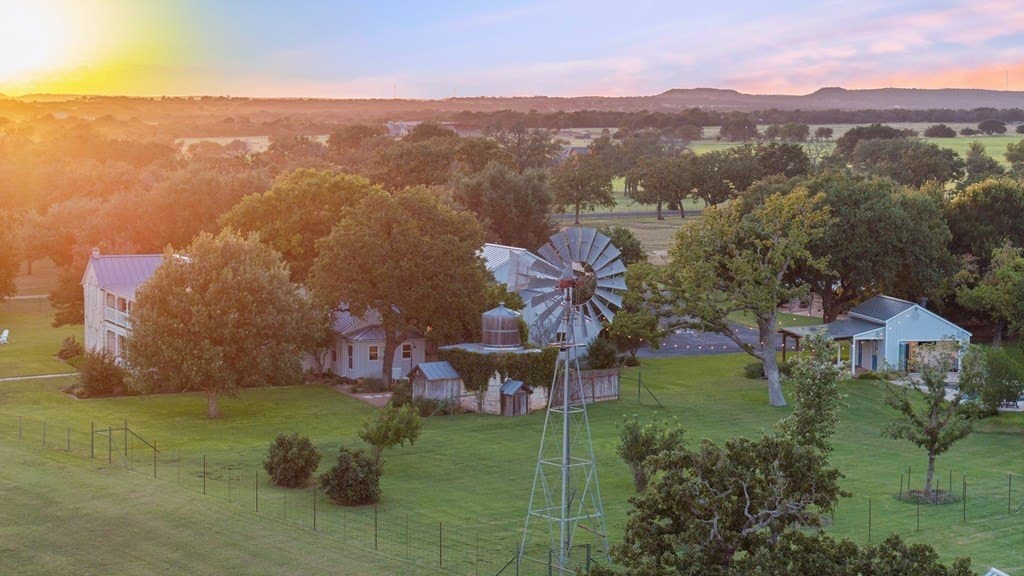 52.07 acres in Gillespie County gallery image 3