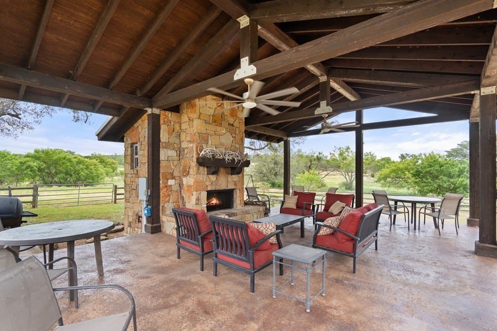 400.41 acres in Llano County - photo 31