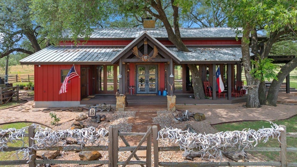400.41 acres in Llano County - photo 29