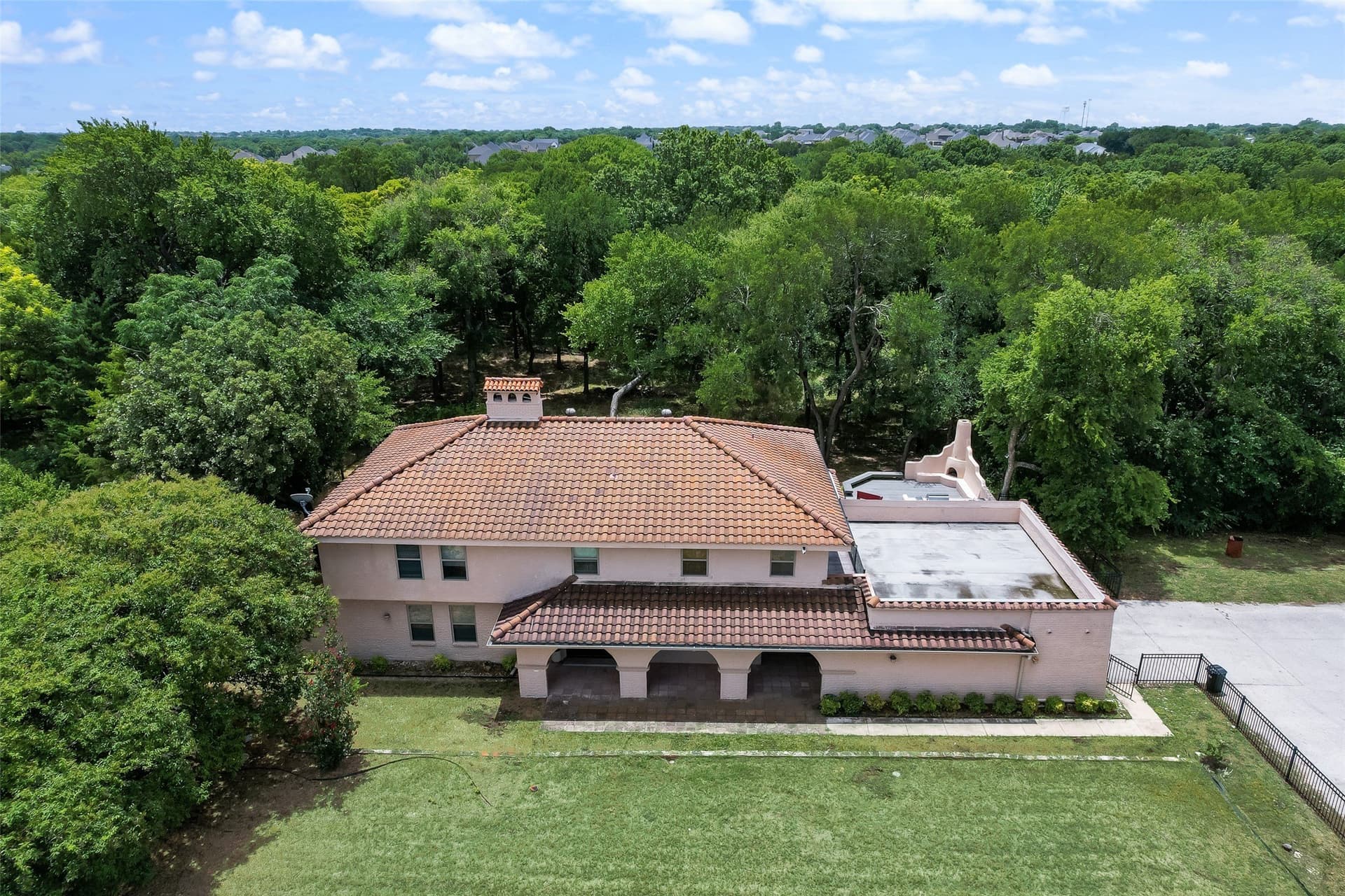 10.22 acres in Ellis County - photo 2