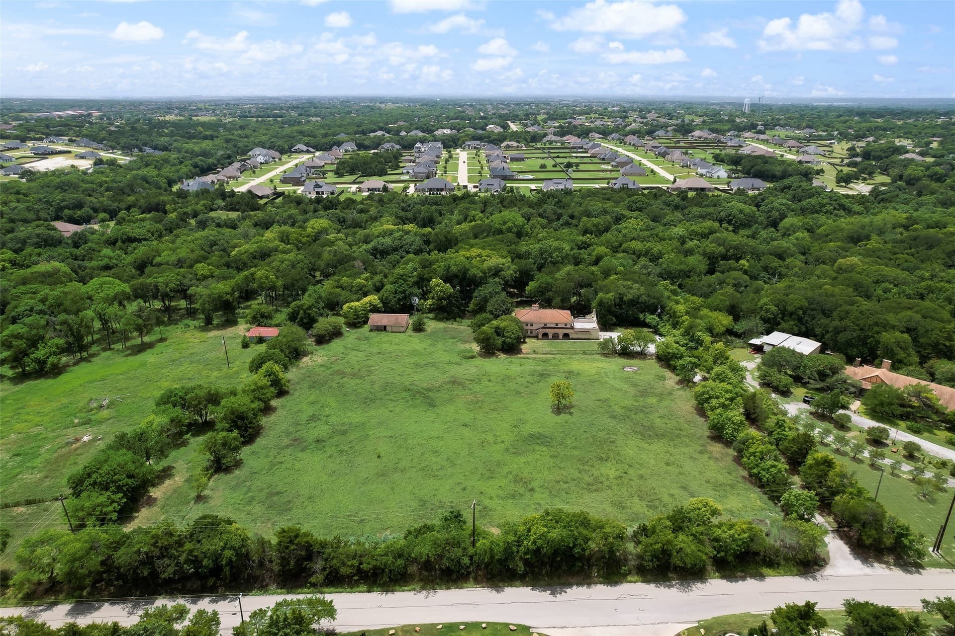 10.22 acres in Ellis County - photo 3