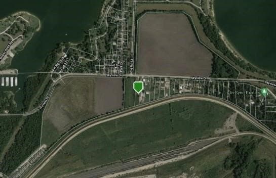 1.35 acres in Collin County gallery image 3