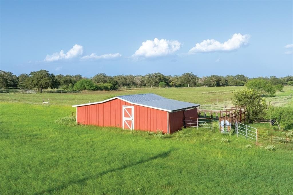 92 acres in Guadalupe County gallery image 3