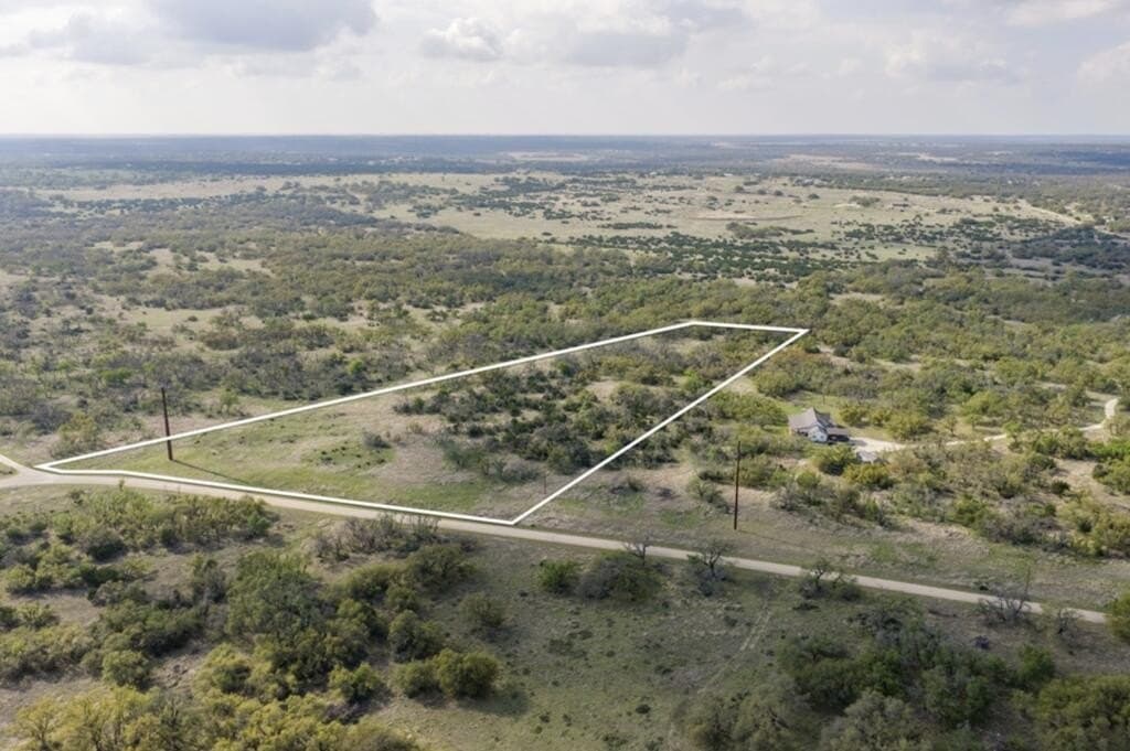 10.33 acres in Gillespie County - photo 4