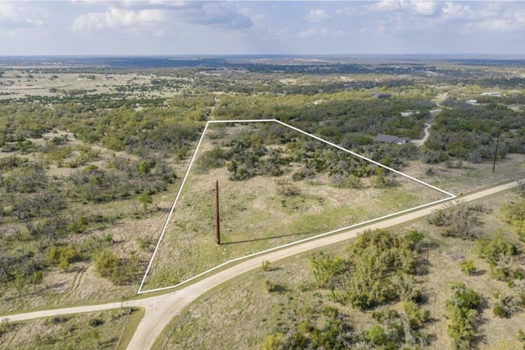 10.33 acres in Gillespie County - photo 3