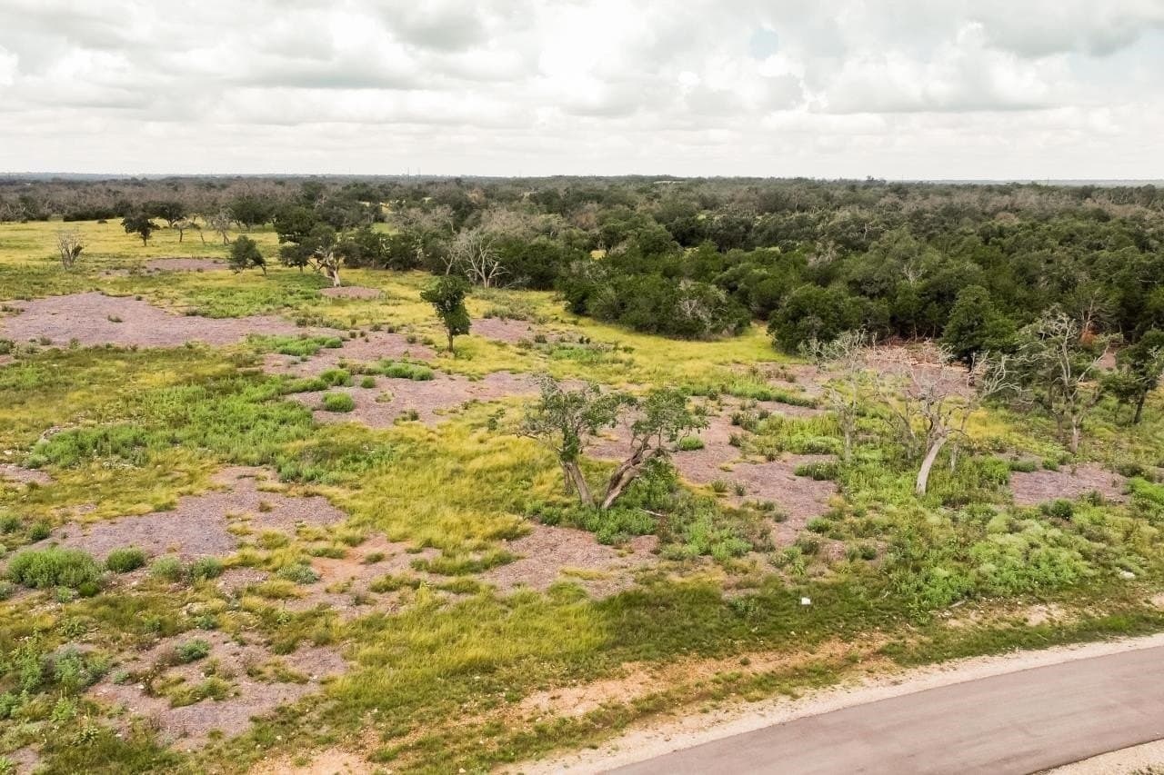 10 acres in Gillespie County gallery image 3