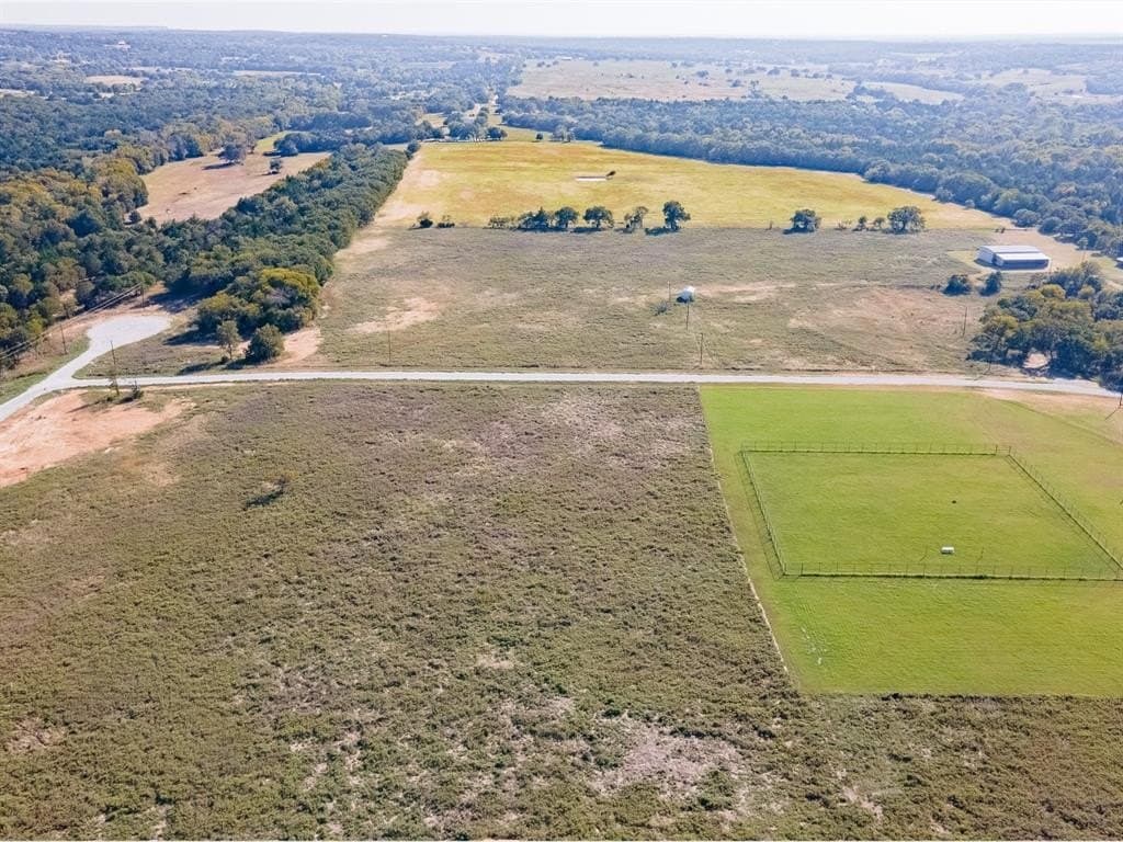 2.02 acres in Montague County gallery image 2