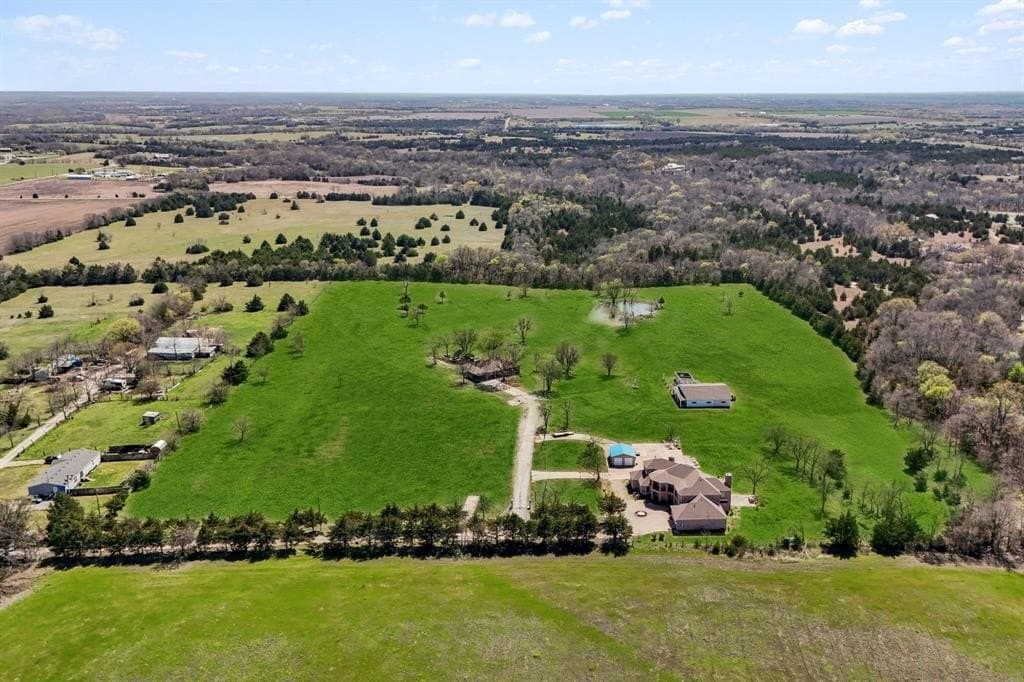 19 acres in Collin County gallery image 2