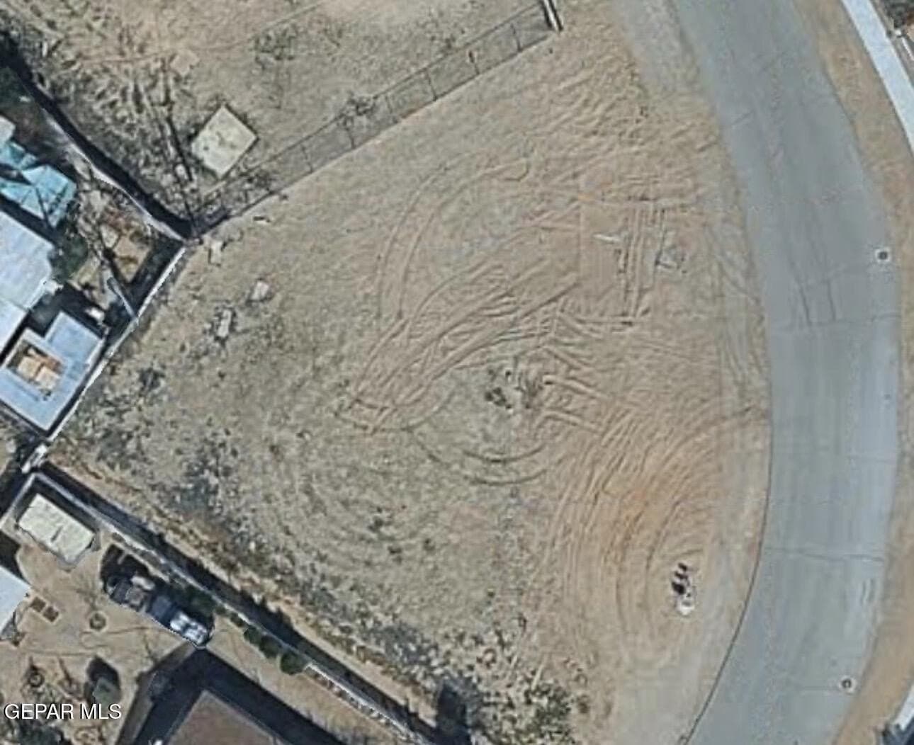0.31 acres in El Paso County gallery image 3