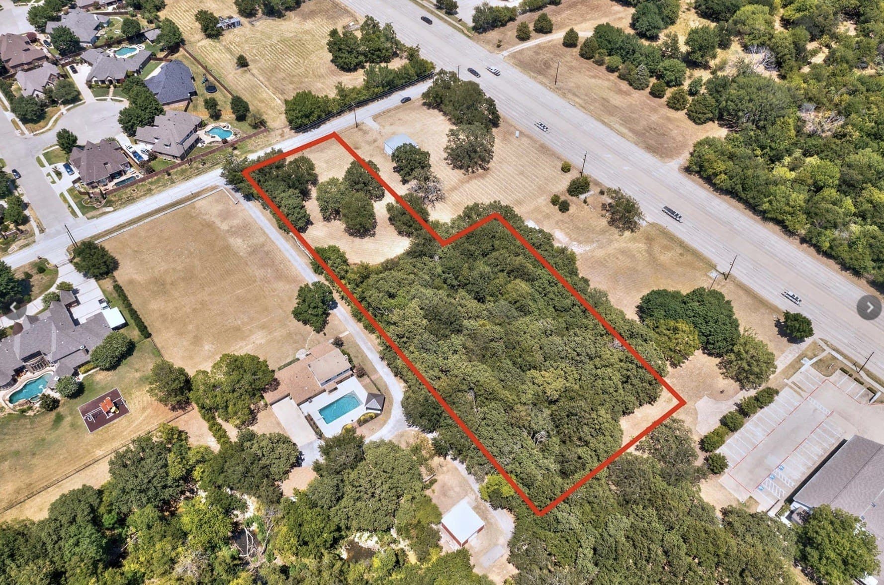 1.35 acres in Tarrant County - photo 3