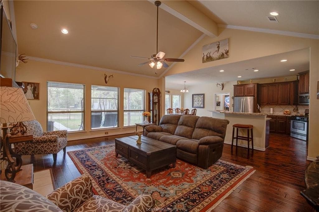 15.73 acres in Burleson County gallery image 4