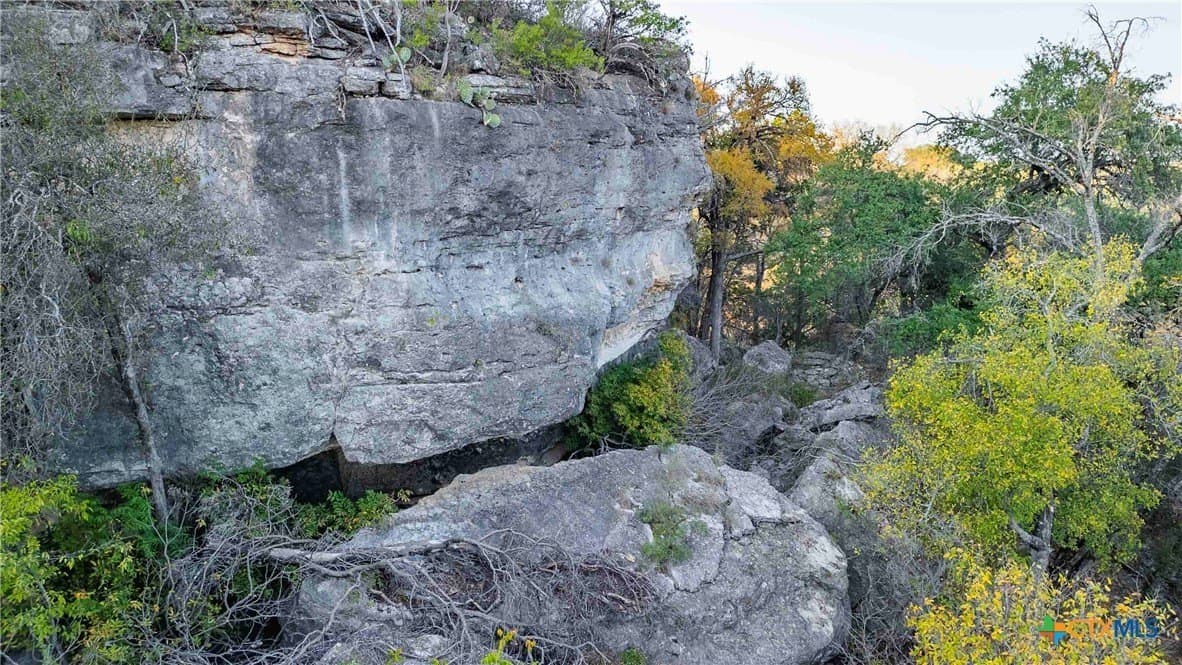 25.16 acres in Travis County - photo 10