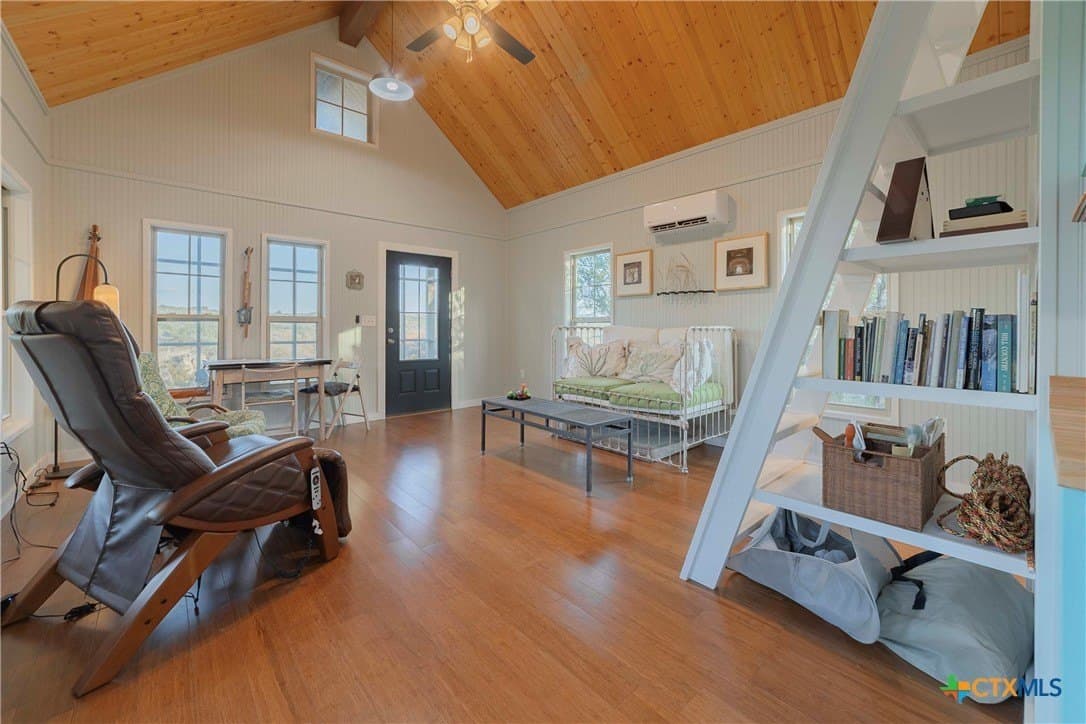 25.16 acres in Travis County - photo 18