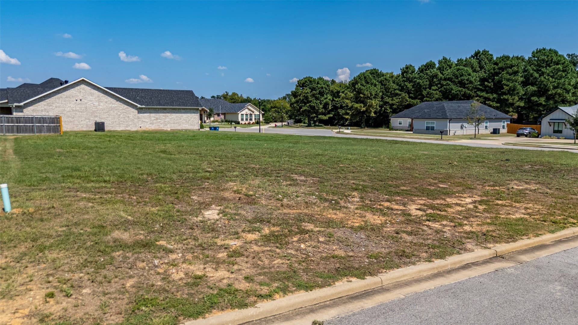 0.33 acres in Smith County - photo 17