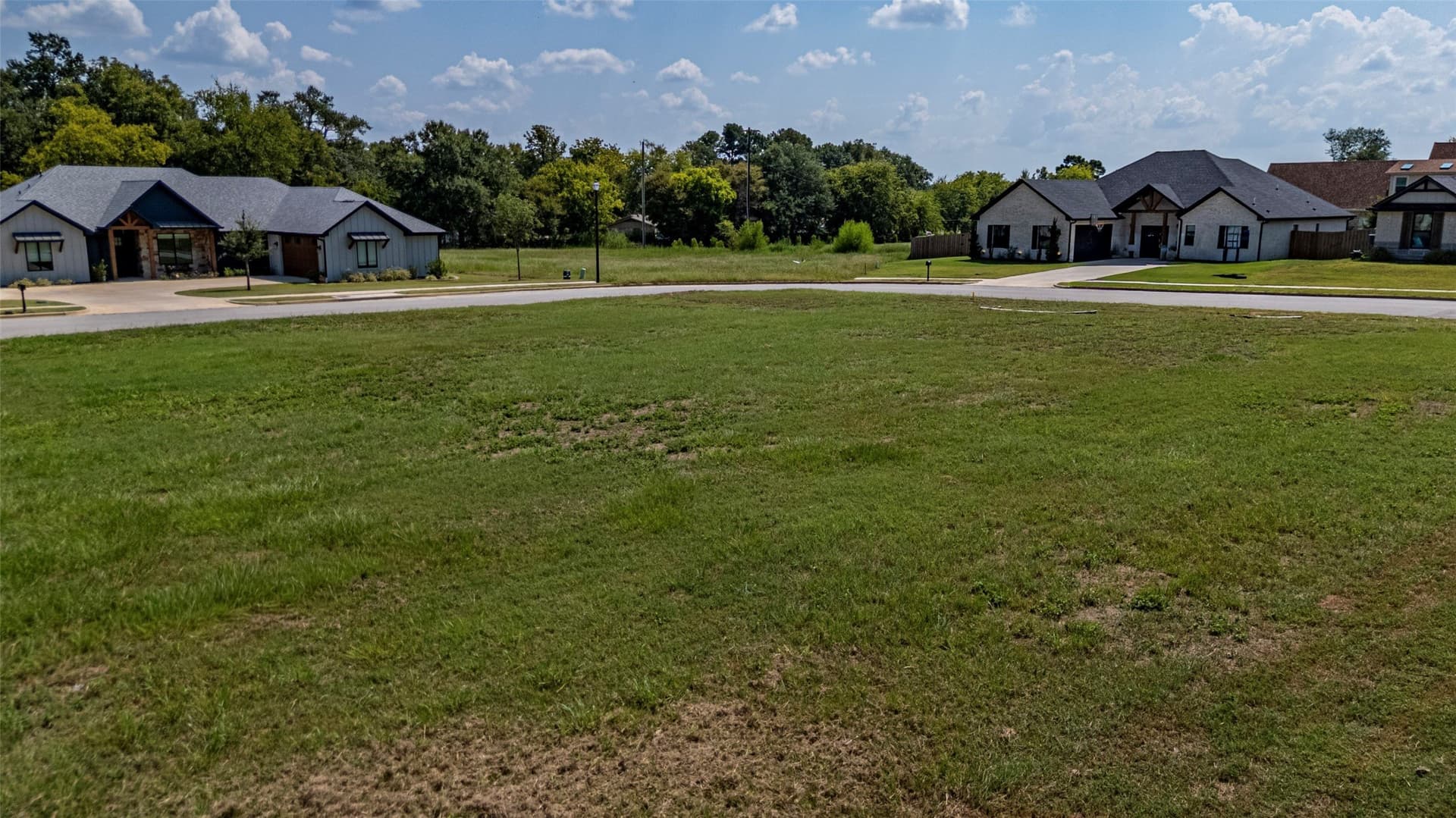 0.33 acres in Smith County - photo 18