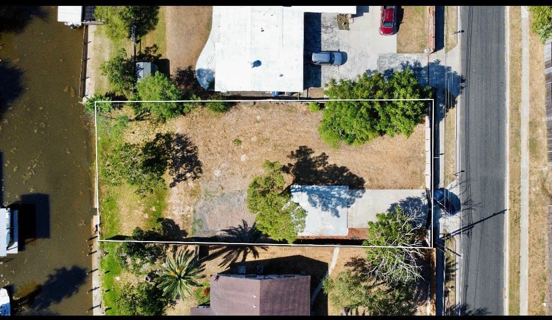 0.3 acres in Nueces County