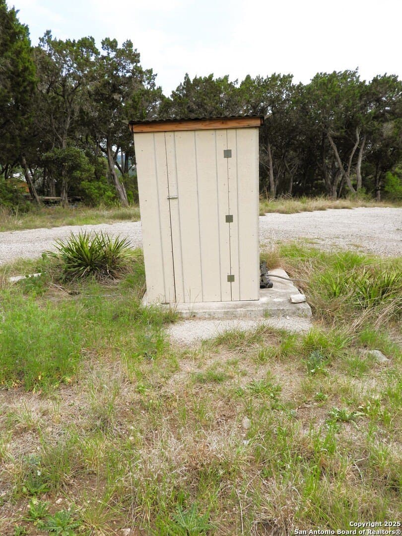 2.76 acres in Bandera County - photo 6
