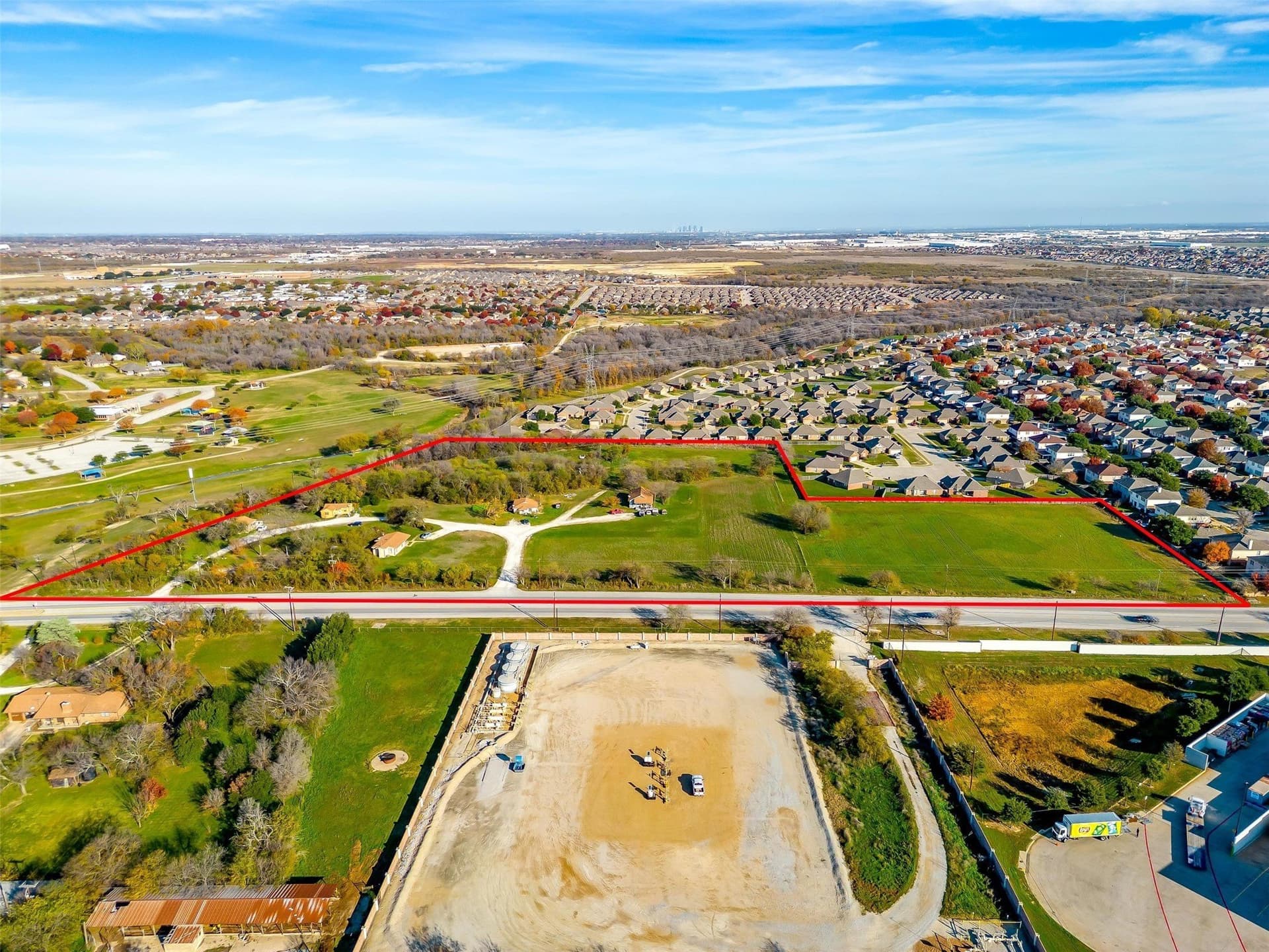 12.75 acres in Tarrant County gallery image 3
