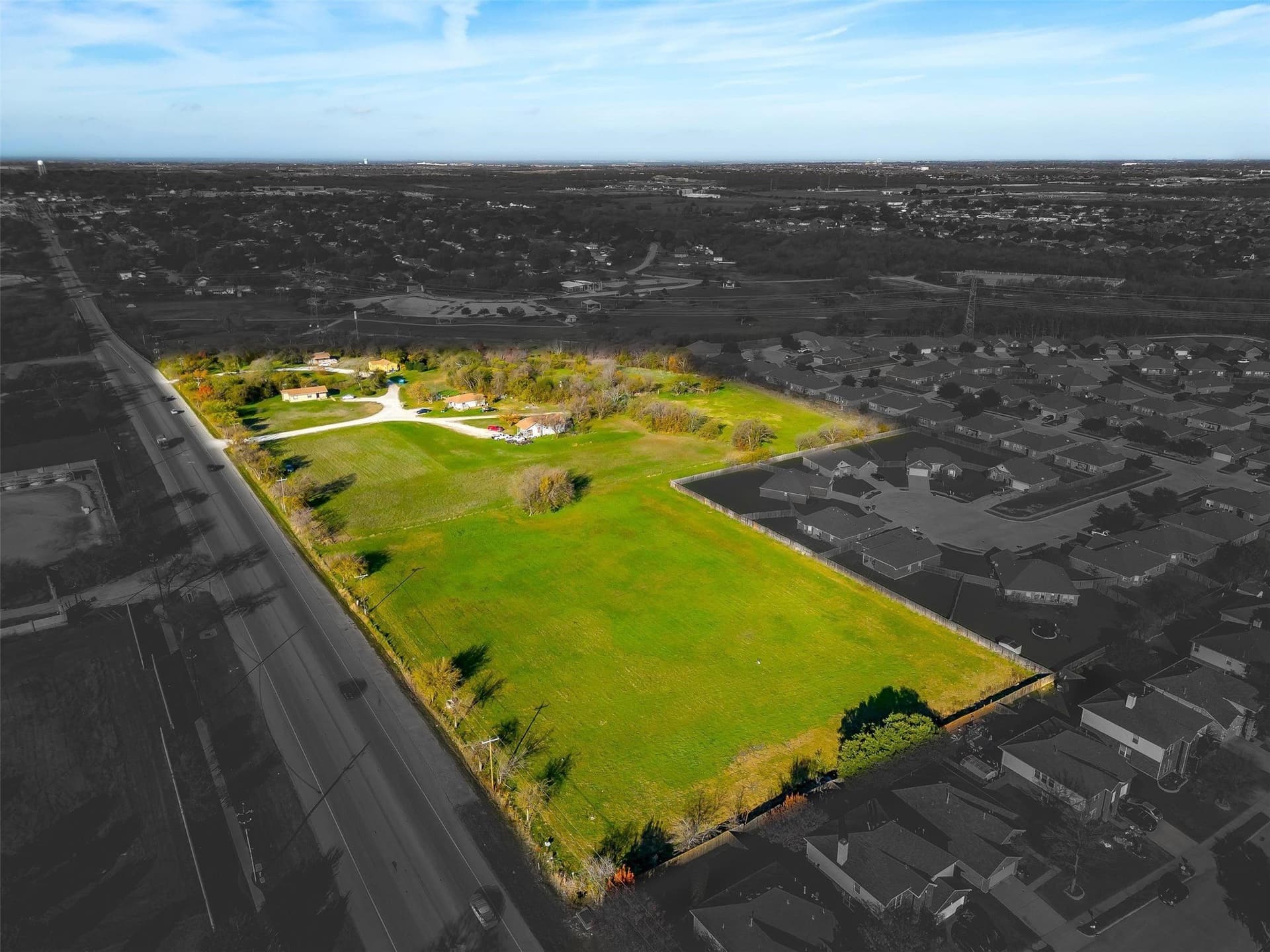 12.75 acres in Tarrant County gallery image 4