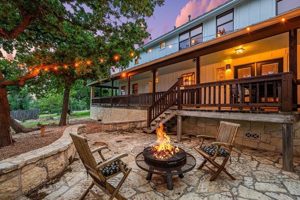 10.05 acres in Gillespie County