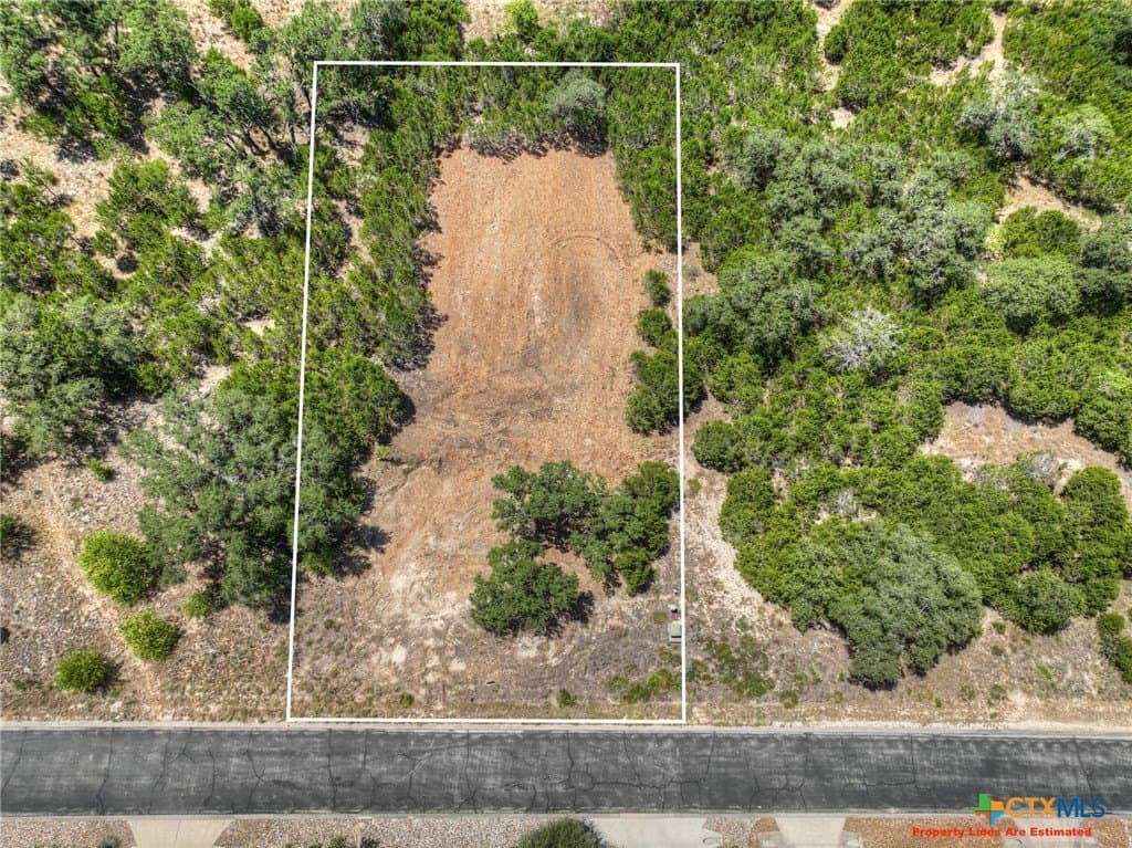 0.51 acres in Comal County - photo 2