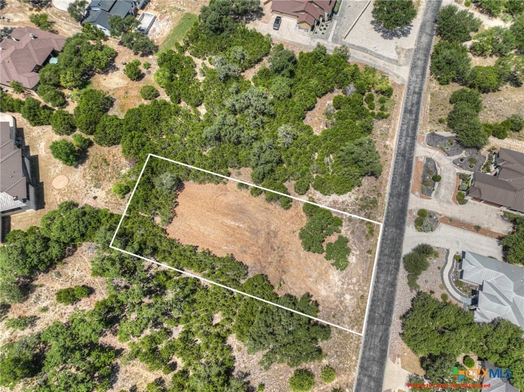 0.51 acres in Comal County - photo 9