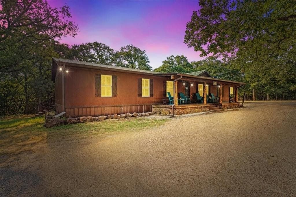 10 acres in Cooke County