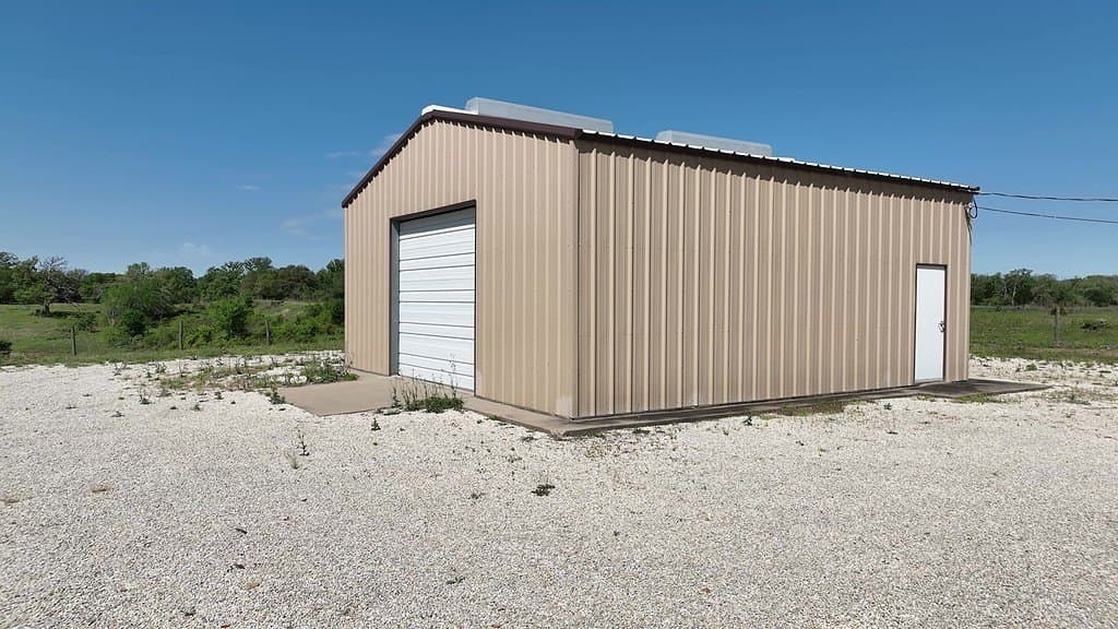 979.3 acres in Lee County - photo 17