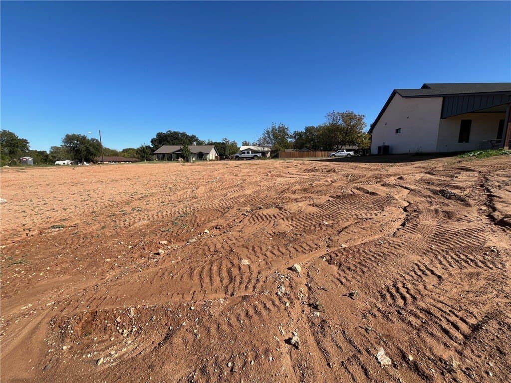 0.33 acres in McLennan County - photo 8