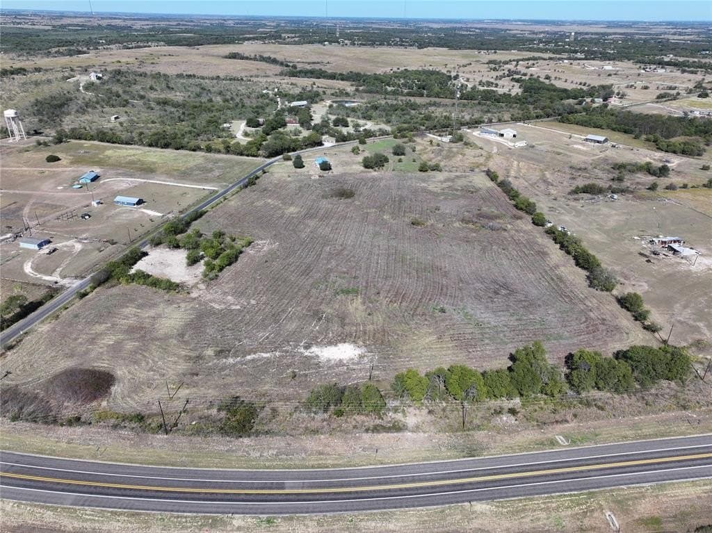 1.86 acres in McLennan County gallery image 4
