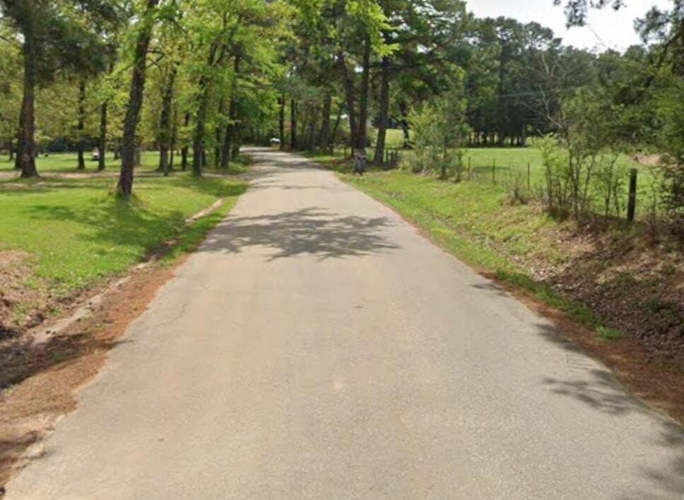 2.36 acres in ANDERSON County - photo 8