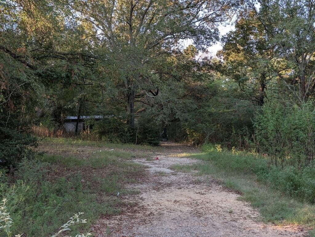 2.36 acres in ANDERSON County - photo 4