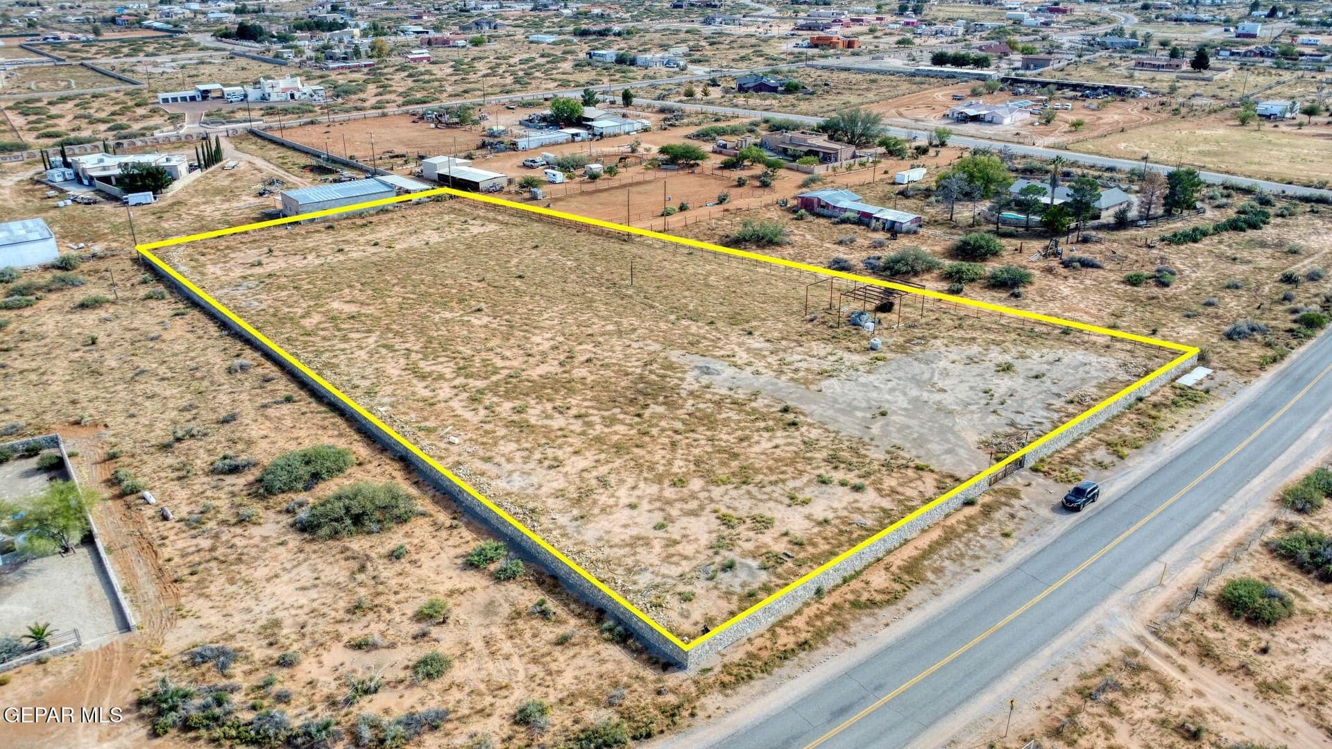 2.99 acres in El Paso County gallery image 3