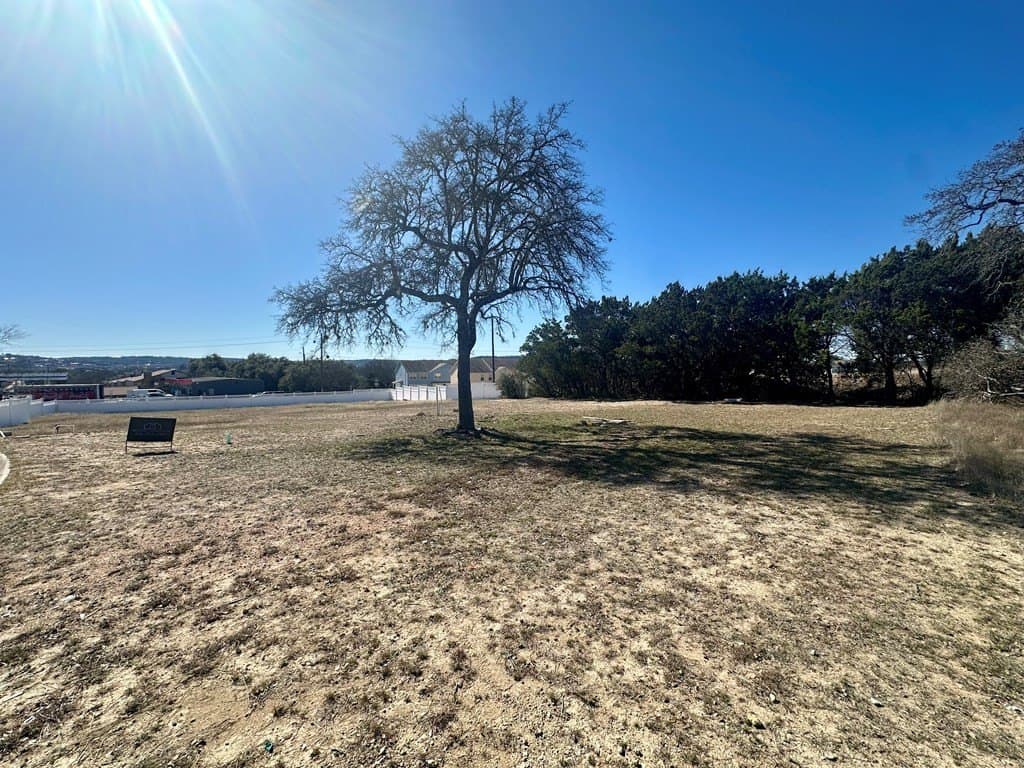 0.24 acres in Kerr County gallery image 3