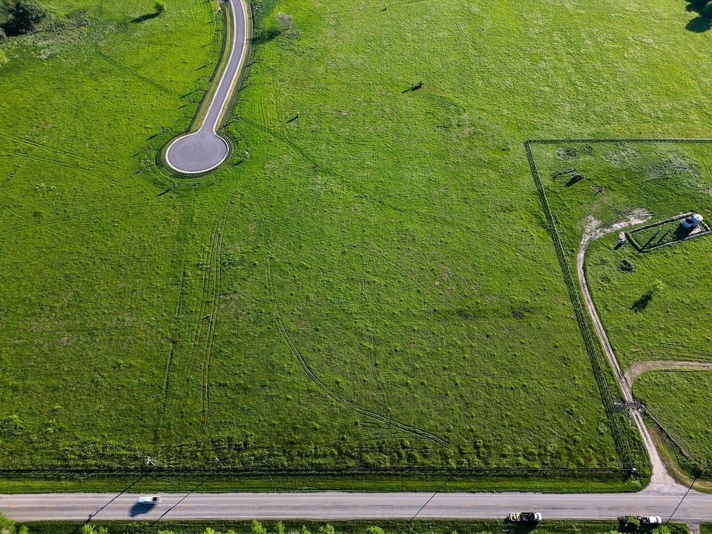 8.2 acres in Fayette County gallery image 2