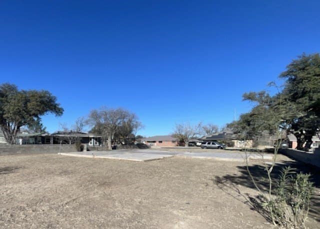 0.3 acres in Midland County gallery image 2